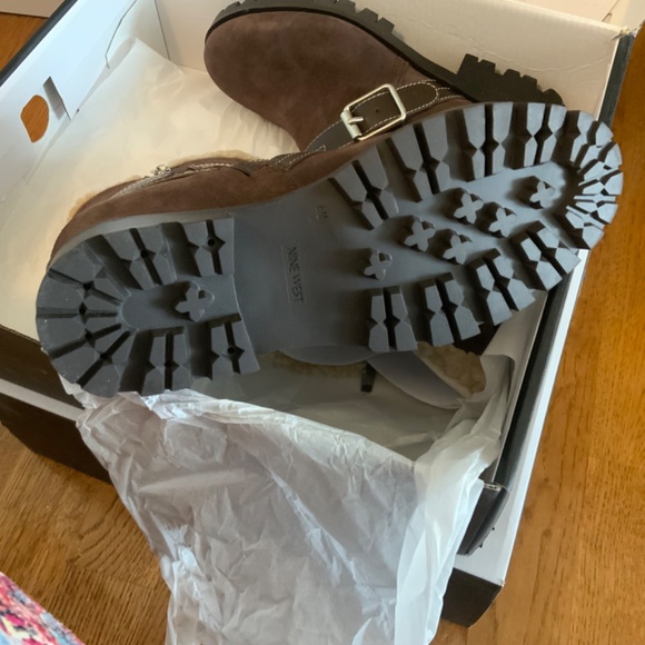 Nine West Davyd Wedge Buckle Booties Brown Suede Leather Women's Winter Boots 8 - Picture 6 of 8